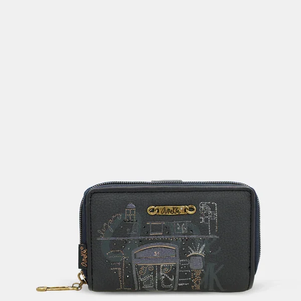 Μεγάλο Πορτοφόλι,Anekke Paris